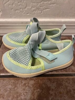 wonder nation Aqua and Lime Kids Water Shoes with Mesh Top and Strap